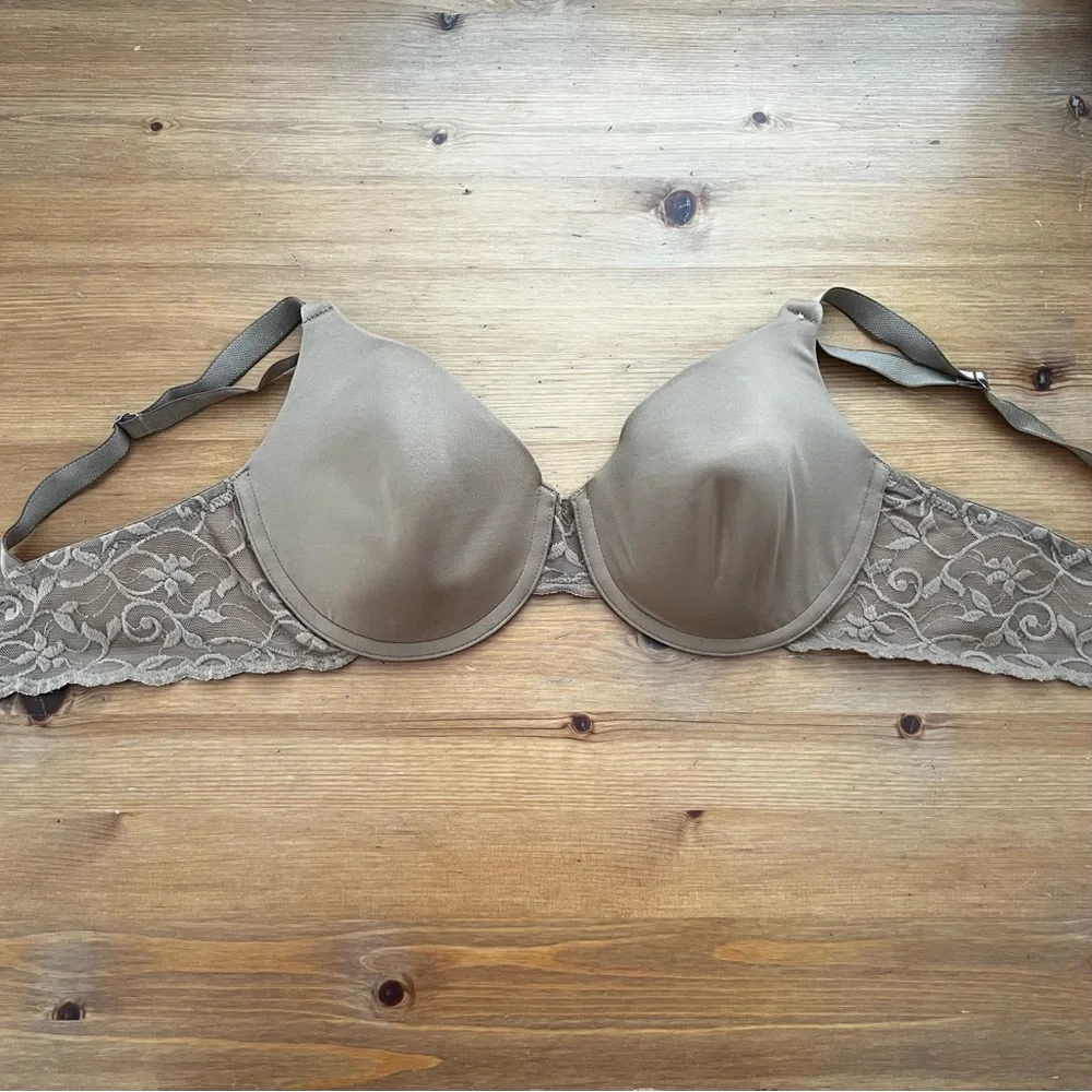 Wacoal underwire lined